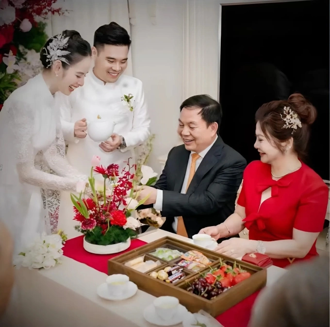 Chân dung nàng &#34;mỹ nhân nụ cười&#34; mới bước vào hào môn: Vóc dáng nóng bỏng, nhan sắc tựa Kim Tae Hee - 6