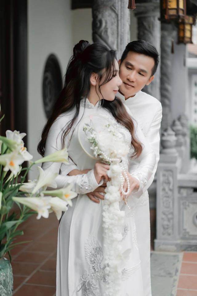 Cùng sinh năm 1980, Hồ Quỳnh Hương 45 tuổi mới lấy chồng, BTV Hoài Anh có cuộc hôn nhân “kỳ lạ” - 2