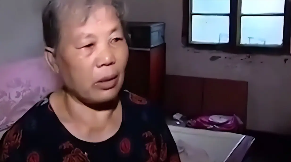 Hai con gái sinh đôi bị khàn giọng, người chồng cay đắng phát hiện chuyện vợ đã làm 10 năm trước - 2