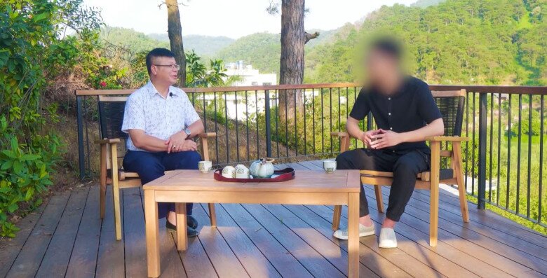 Mẹ công khai yêu đồng nghiệp của con trai bất chấp kém 14 tuổi, thẳng thắn tuyên bố một chuyện - 2