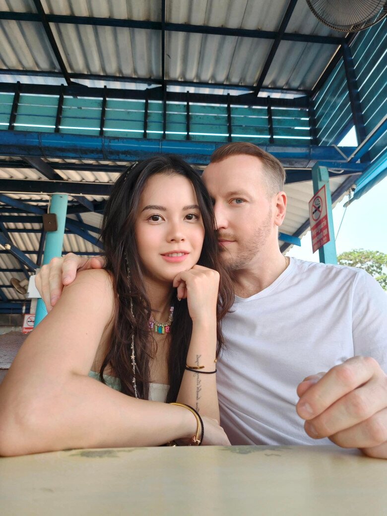 Mẹ đơn thân được trai Tây tặng 1 tỷ sau 3 ngày quen, chê chồng gia trưởng nhưng chị em ùn ùn &#34;xin vía&#34; - 4