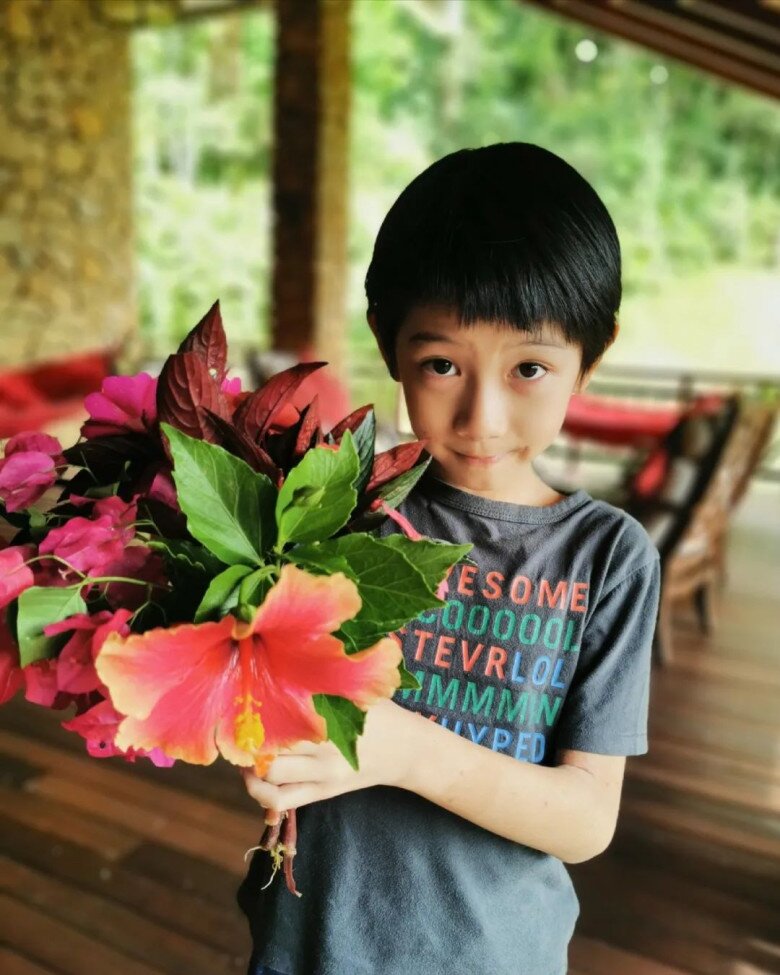 Mỹ nhân cưới con trai gia tộc máu mặt Đông Nam Á, sinh con được nhà chồng tặng 20 siêu xe, sống như bà hoàng - 11