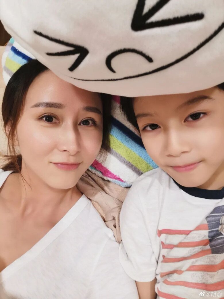 Mỹ nhân cưới con trai gia tộc máu mặt Đông Nam Á, sinh con được nhà chồng tặng 20 siêu xe, sống như bà hoàng - 12
