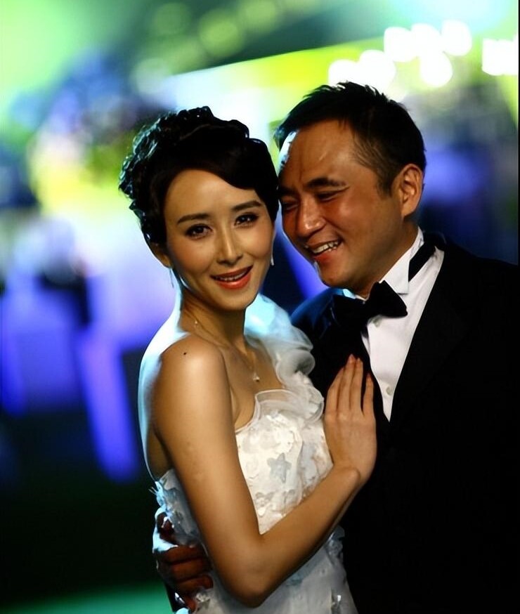 Mỹ nhân cưới con trai gia tộc máu mặt Đông Nam Á, sinh con được nhà chồng tặng 20 siêu xe, sống như bà hoàng - 7