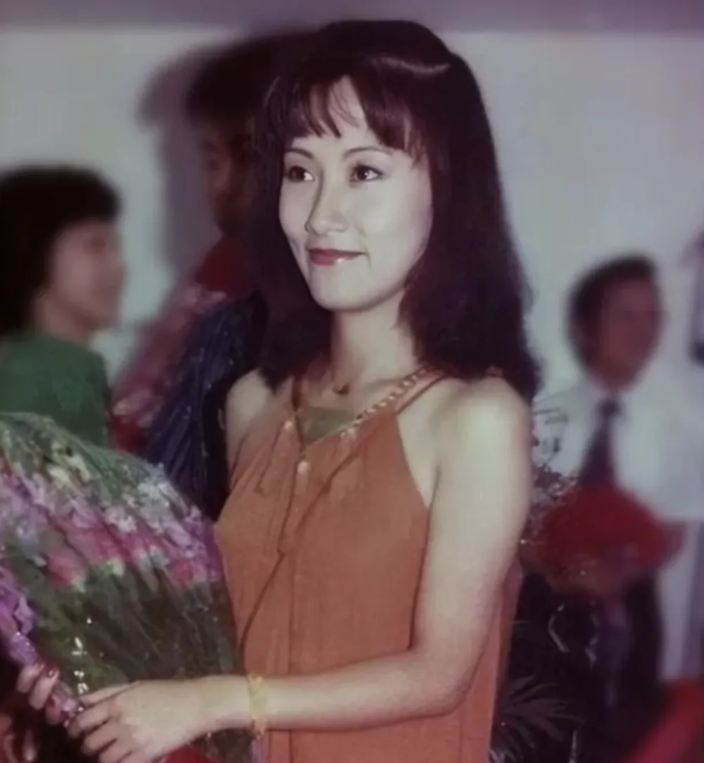 Nam diễn viên kiên trì cầu hôn 19 lần suốt 22 năm, 63 tuổi mới cưới được vợ, U80 tiếc nuối một điều - 2