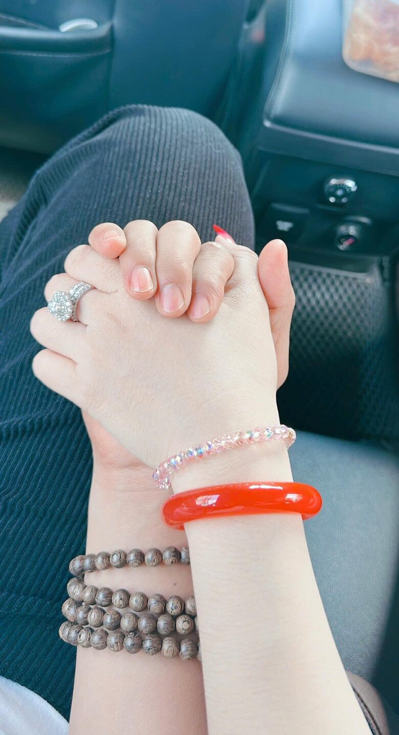“Nam thần màn ảnh” công khai bạn gái tuổi 43 sau một năm lên chức bố, hiện tại đang yêu xa - 2