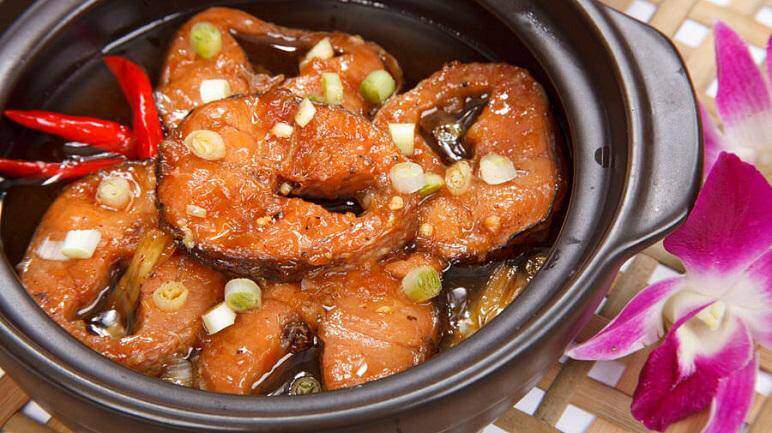 Loài cá quen thuộc ở quê thịt thơm ngọt lại rất giàu canxi, bán đầy chợ giá chỉ vài chục nghìn đồng/kg, mẹ bầu đừng bỏ qua! - 3