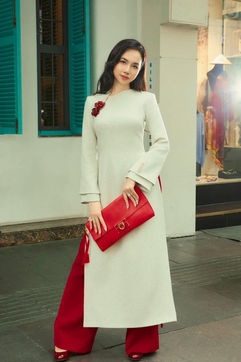 “Phú bà” ngành điện ảnh là Hoa khôi Tây Đô: Không &#34;chạy đua&#34; hàng hiệu, chung thủy với trang phục mang chất liệu truyền thống - 13