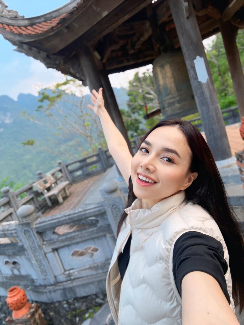 Người đẹp Tây Đô tuổi 40 bất ngờ bị CĐM &#34;đào&#34; lại ảnh cũ cách đây 20 năm, ai cũng sửng sốt vì nhan sắc đẹp đến rung động - 16