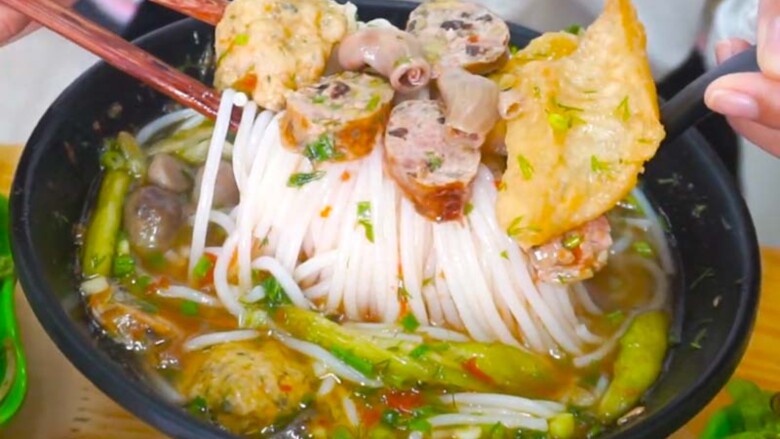 Món bún đặc sản Hải Phòng có vị đồng quê và biển cả, tín đồ ăn cay thích mê, phù hợp cho ngày thời tiết “ẩm ương” - 4