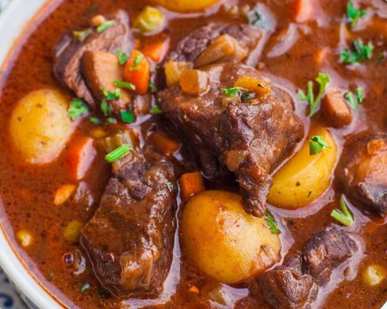 Cách nấu bò sốt vang đơn giản, dễ làm, thơm mềm, ngon đúng điệu - 1