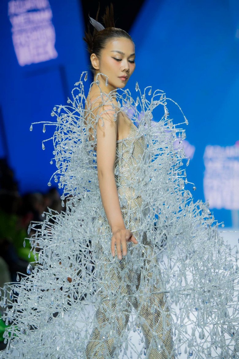 6 bộ váy cưới xấu nhất của sao thế giới - Thời trang - Việt Giải Trí