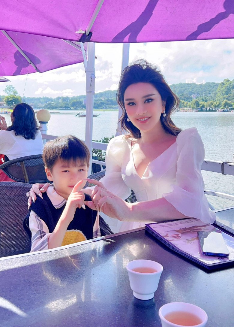 Hậu tan vỡ với chồng trẻ, Lâm Khánh Chi sụt sùi đòi kết liễu cuộc đời vì tình yêu không còn - 5