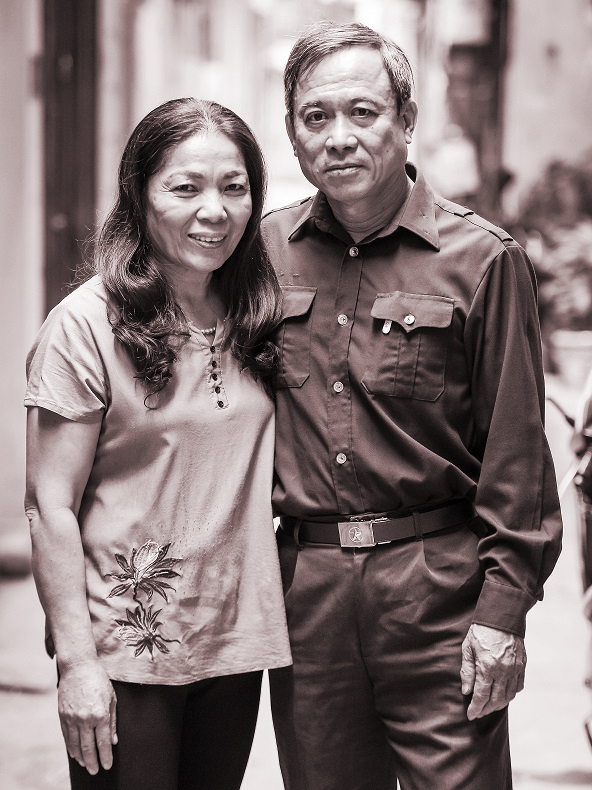 Anh yêu em như yêu đất nước - 1