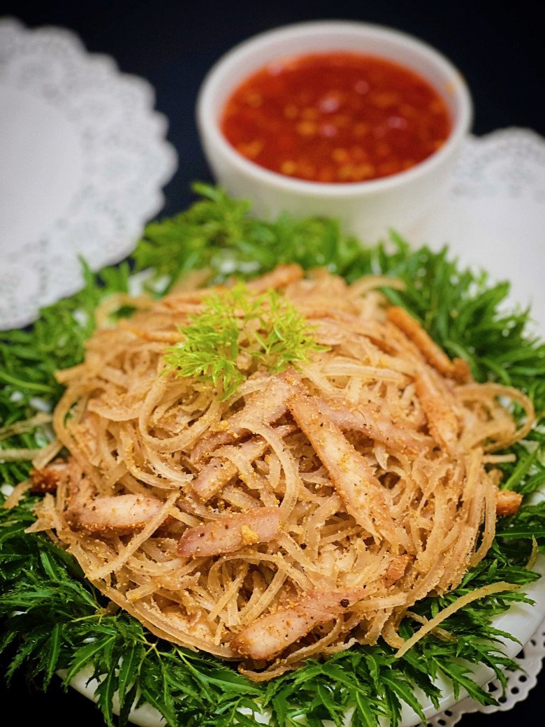 9X gợi ý cách làm món bì thịt khìa trộn thính cực ngon, ông xã nhậu thử mê luôn - 13