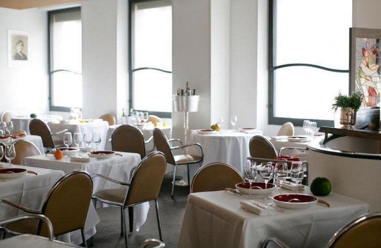 6 nhà hàng đắt đỏ nhất Paris: Phải đặt bàn trước vài tháng mới đến lượt, giá lên tới hàng trăm triệu 1 bữa