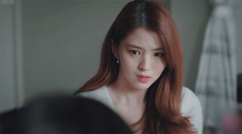 Lúc hôn mê chị dâu vẫn dúi vào tay tôi mẩu giấy bảo: Tìm bằng được người này! - 2