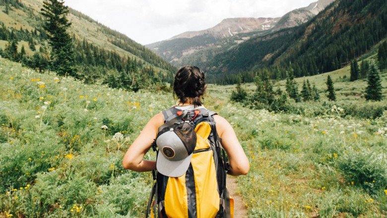Cần mang theo những gì trong chuyến leo núi - trekking: đây là 8 món đồ bạn không thể thiếu!