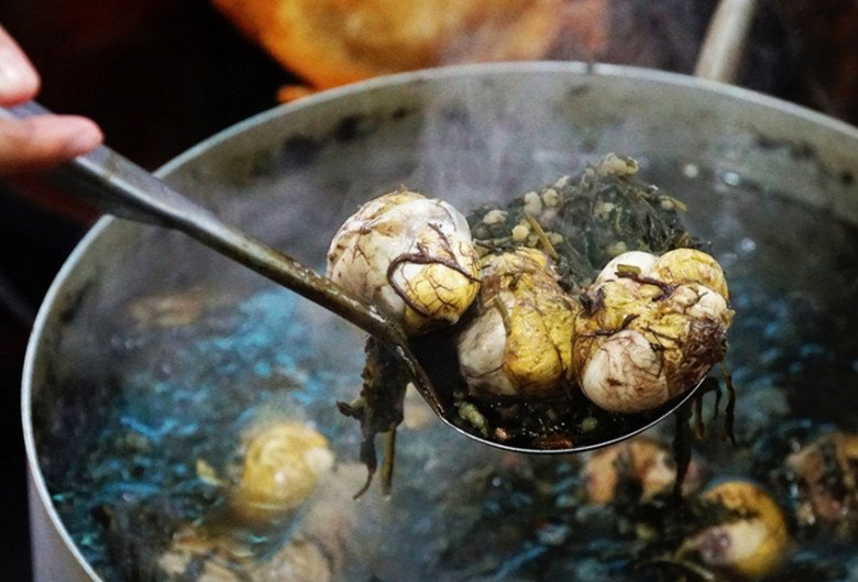 8 món ăn vặt Quảng Ninh siêu hút khách, ai ăn cũng khen nức nở