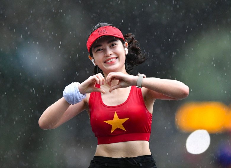 Mũ chạy bộ - phụ kiện tưởng không cần nhưng cần không tưởng cho chị em, chỉ cần đầu tư dưới 500.000 đồng/cái - 5