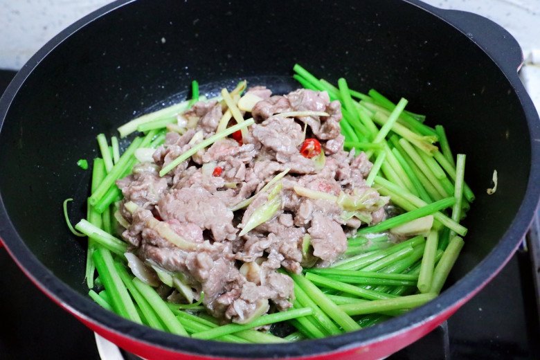 Xào bò với cần tây, cho thêm ít rau này món ăn ngon hẳn, giờ mới biết vẫn chưa muộn - 9