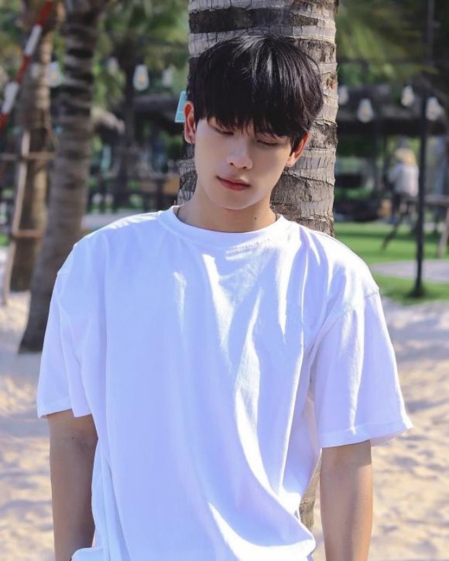 "Quý tử" Hồng Diễm nói 4 thứ tiếng, bị nhầm là trai Thái vì quá đẹp nhưng từng tự ti ngoại hình - 15