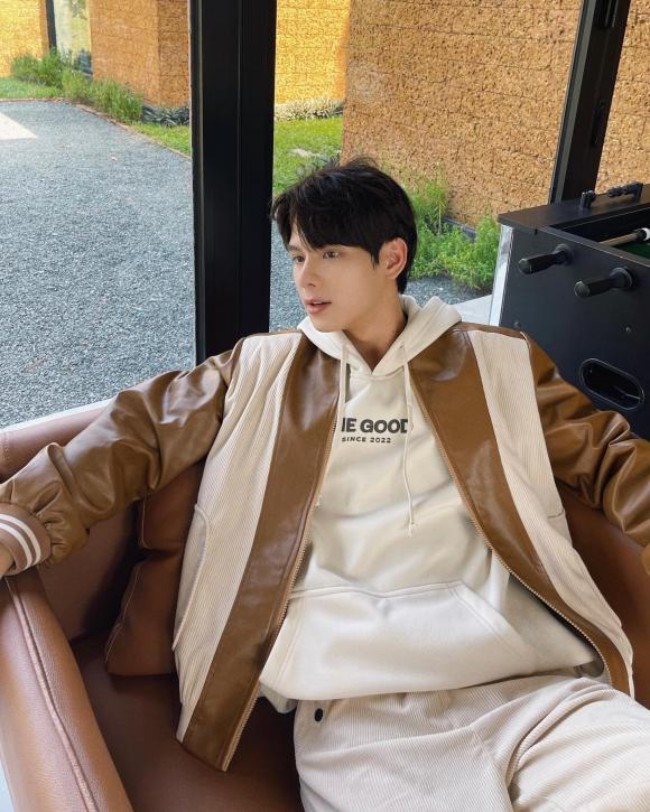 "Quý tử" Hồng Diễm nói 4 thứ tiếng, bị nhầm là trai Thái vì quá đẹp nhưng từng tự ti ngoại hình - 12