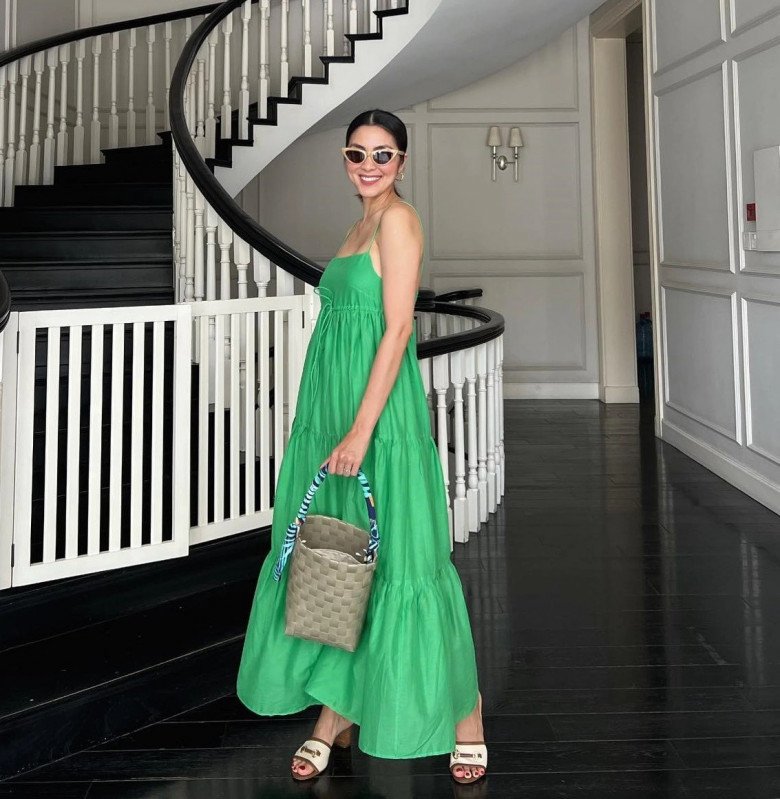 Giày "bà ngoại" xưa bị chê quê mùa nay hội mỹ nhân Việt rất yêu: là "vua tôn dáng", chỉ cần 1 đôi đi muôn nơi - 5