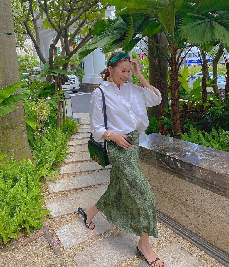 Giày "bà ngoại" xưa bị chê quê mùa nay hội mỹ nhân Việt rất yêu: là "vua tôn dáng", chỉ cần 1 đôi đi muôn nơi - 10