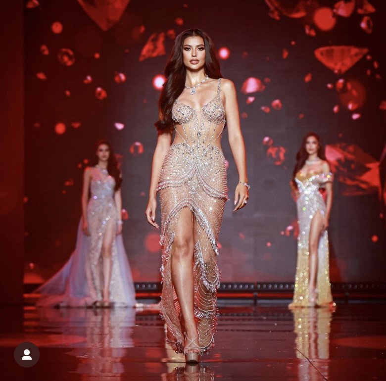 Tân Hoa hậu Hoàn vũ Thái Lan 2023 mang nét đẹp lai nóng bỏng, biết nói tiếng Việt Nam, từ bỏ vương miện danh giá - 4