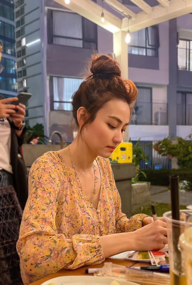 "Tình đầu quốc dân" Ngân Khánh trắc trở chuyện làm đẹp, khoe tóc mới nhưng fans đòi diện mạo cũ - 11