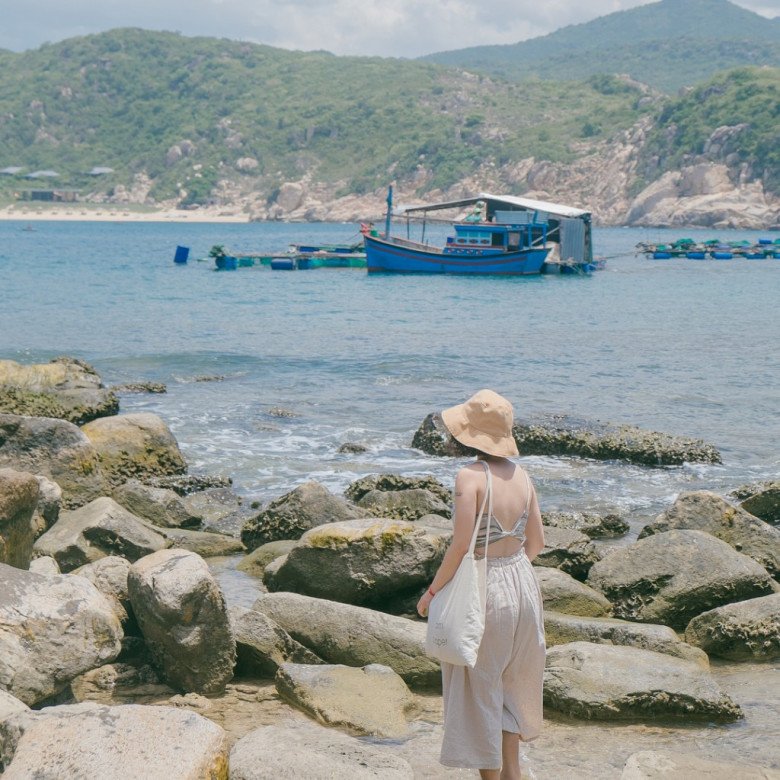 Kinh nghiệm khám phá vịnh Vĩnh Hy - 1 trong 4 vịnh biển đẹp nhất Việt Nam