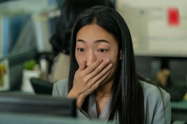 Cô Gái Mang Mặt Nạ: Phim 18+ Hàn khiến ai đi đâu cũng bàn tán, xuất hiện &#34;gương mặt đẹp nhất thế giới&#34; - 4