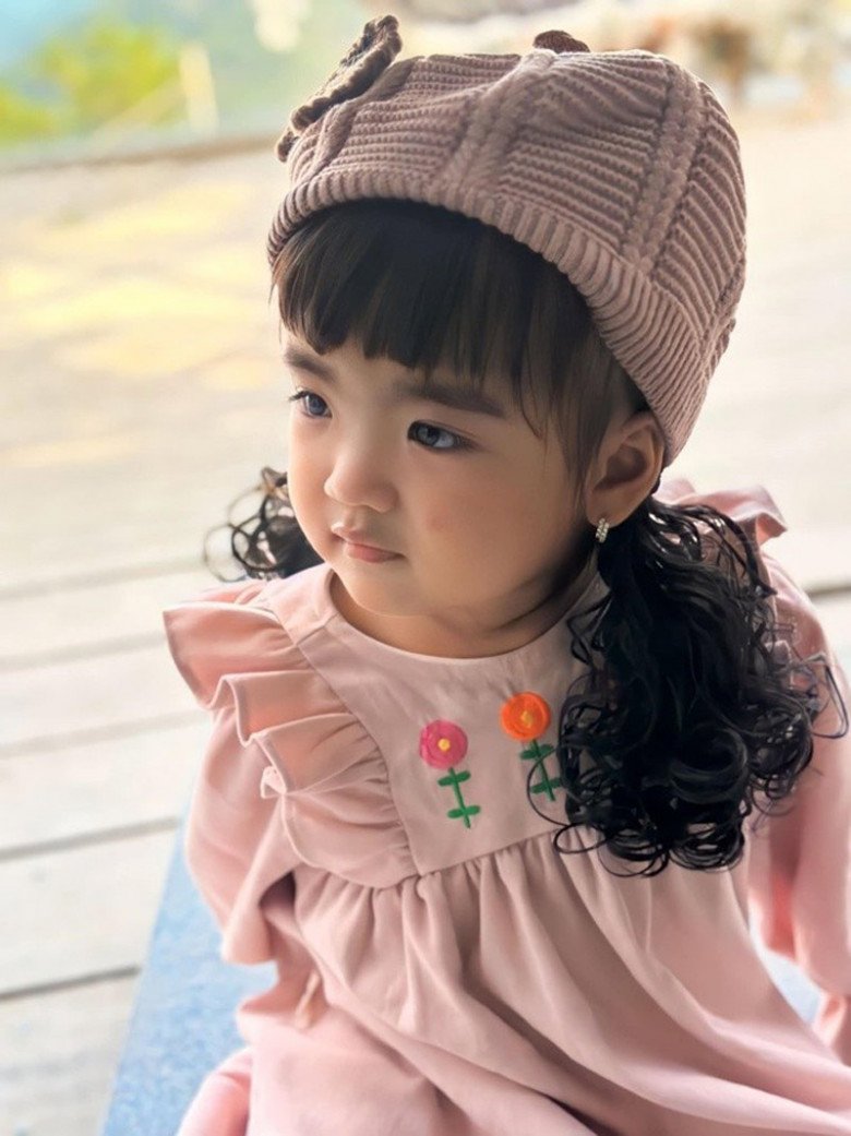 Khỏi lo tạo đủ kiểu hại tóc, nhìn hội nhóc tì nhà sao Việt đội tóc giả mà thích mê - 5