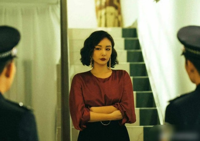 Khi vai phụ khiến dàn chính phải &#34;hít khói&#34;: &#34;Tình trẻ bí mật&#34; của Dương Mịch đổi đời như phim - 13