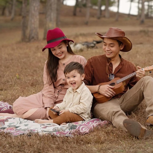 &#34;Em vợ&#34; lấn át Việt Anh ở VTV: Vừa gặp đã yêu, sẵn sàng bỏ cả sự nghiệp chăm bà xã mang bầu - 10