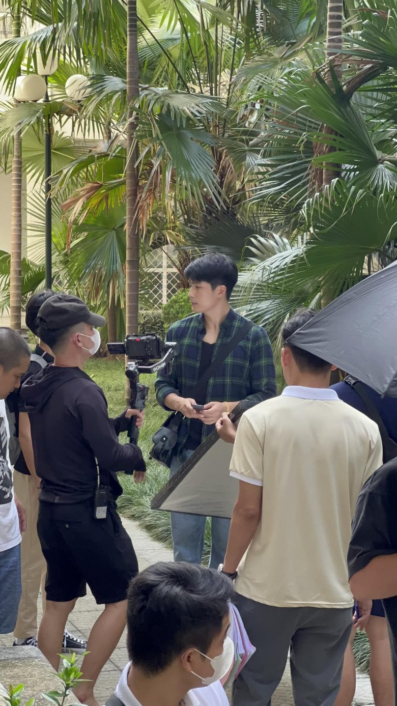 Sau Thương Ngày Nắng Về, Huyền Lizzie nhan sắc ngày càng rực rỡ, &#34;hack tuổi&#34; như học sinh cấp 3 - 5