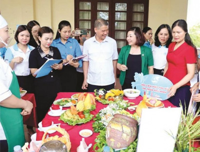Các cấp Hội LHPN Việt Nam: Cùng hội viên xây dựng gia đình văn minh, hạnh phúc