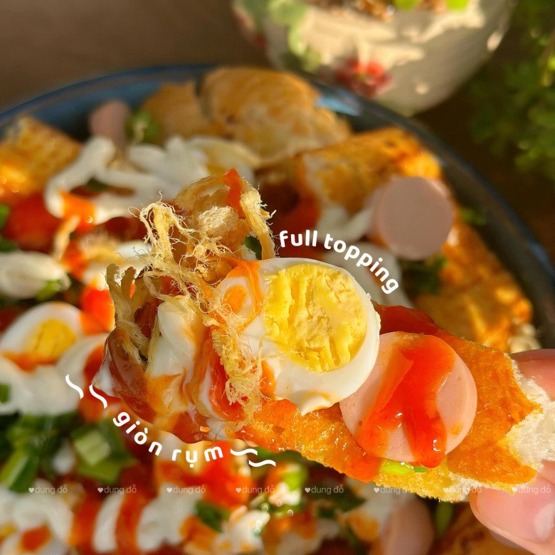 Cách làm bánh mì nướng muối ớt kiểu miền Tây thơm ngon, ăn chơi đã miệng của mẹ đảm Sài Gòn - 7