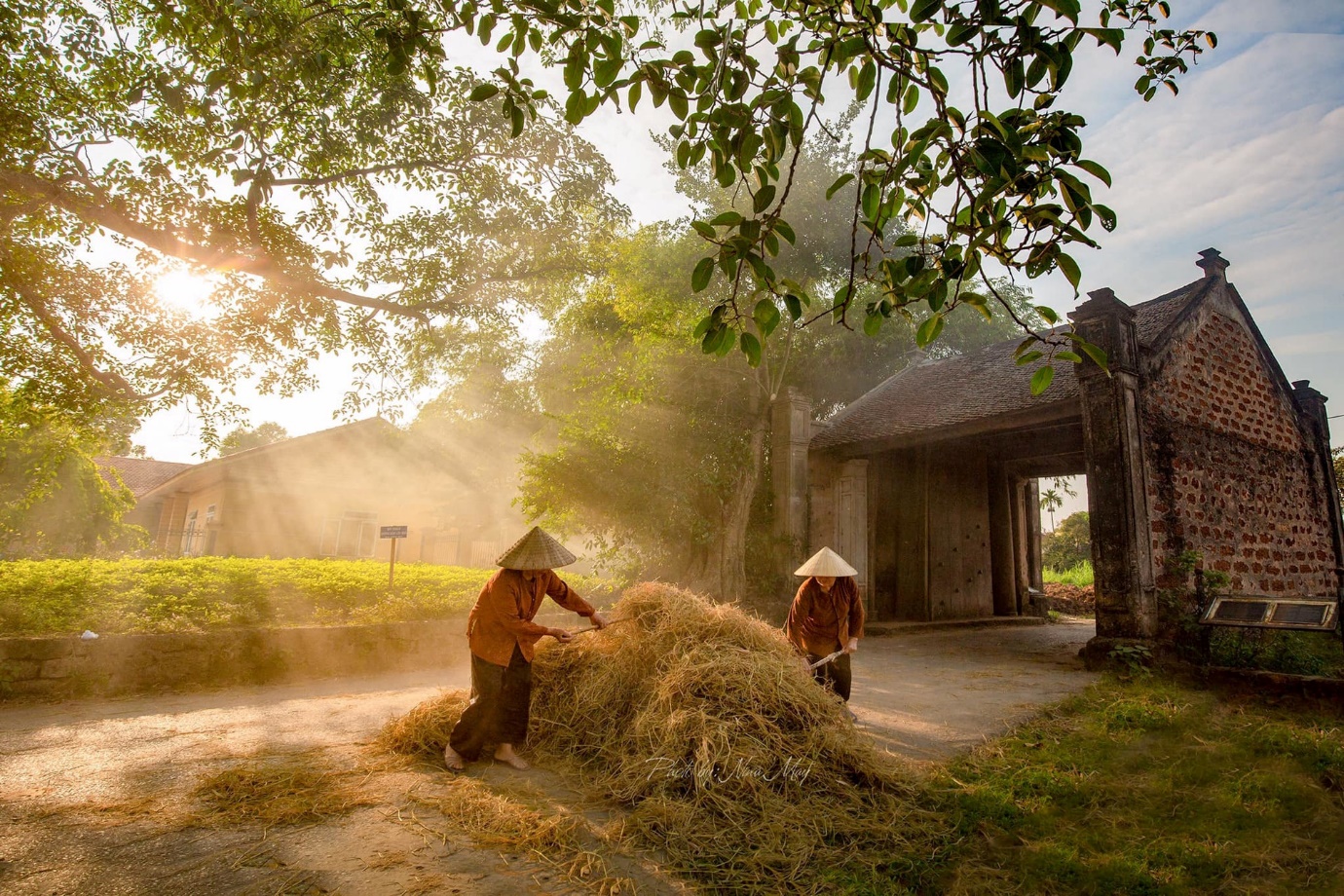 5 làng cổ bình yên ở Hà Nội với tuổi đời hàng trăm năm, có nơi mệnh danh là “Làng tiến sĩ”  - 2