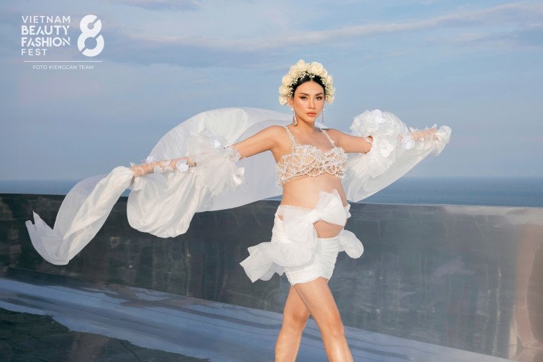 Phỏng vấn siêu mẫu Võ Hoàng Yến: Bế bụng bầu 8 tháng đi catwalk, mong con có &#34;cặp giò&#34; dài như mẹ - 9