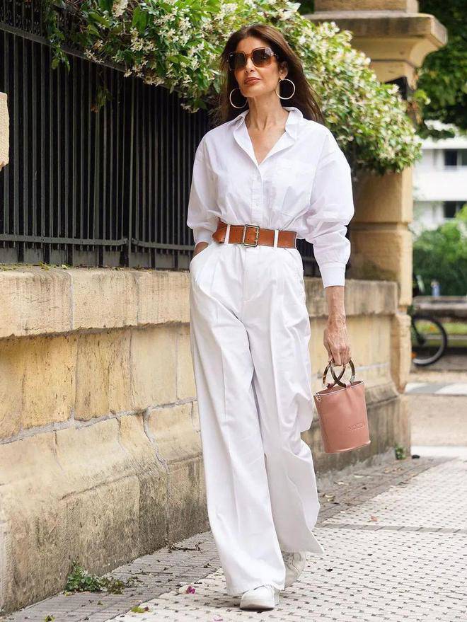 Mặc áo gì với quần ống rộng? Chị em công sở sành ăn mặc chỉ cần duy nhất một kiểu áo, mặc đẹp 365 ngày - 7