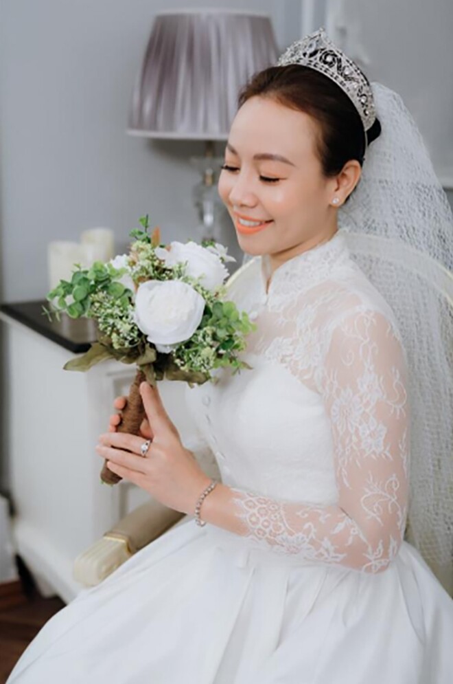 &#34;Mẹ vợ&#34; con trai Vân Dung: Lấy chồng năm 19 tuổi, ly hôn ôm con đi cùng chiếc xe máy - 7