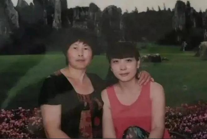 Đứa trẻ sinh ra sau khi cha mẹ qua đời 4 năm, tòa án đau đầu phán xử - 2