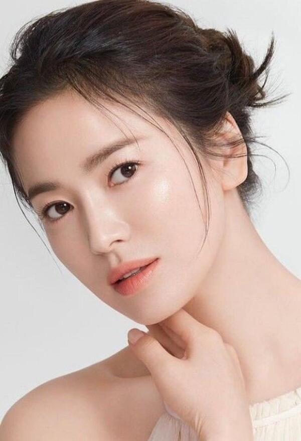 Song Hye Kyo &#34;tẩy chay&#34; loại thức uống quen thuộc của chị em Việt, để giữ làn da trắng sáng không tỳ vết - 2