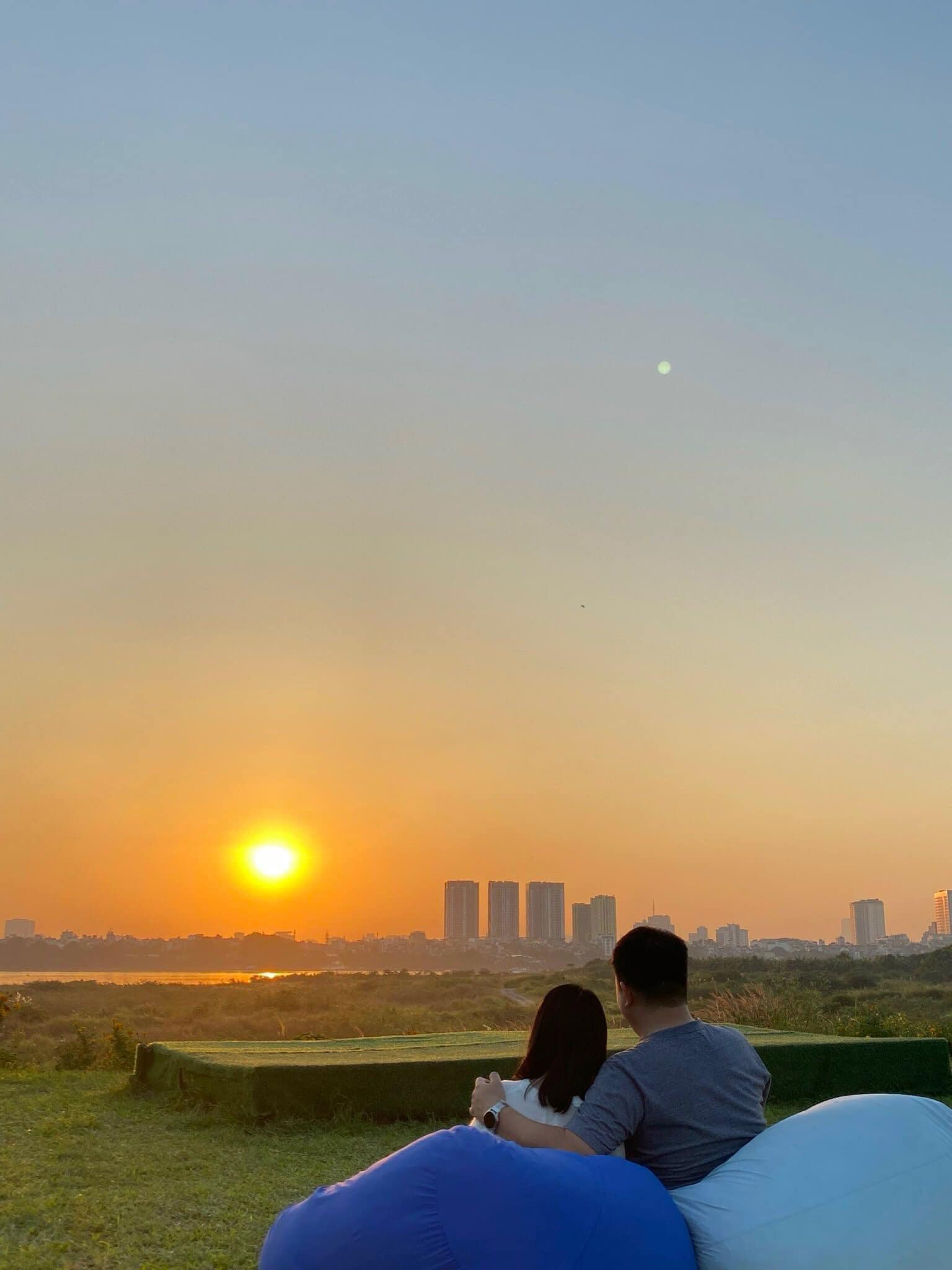 Tranh thủ nghỉ lễ, rủ nhau check in tại 5 quán cafe săn hoàng hôn đỉnh nhất Hà Nội - 3