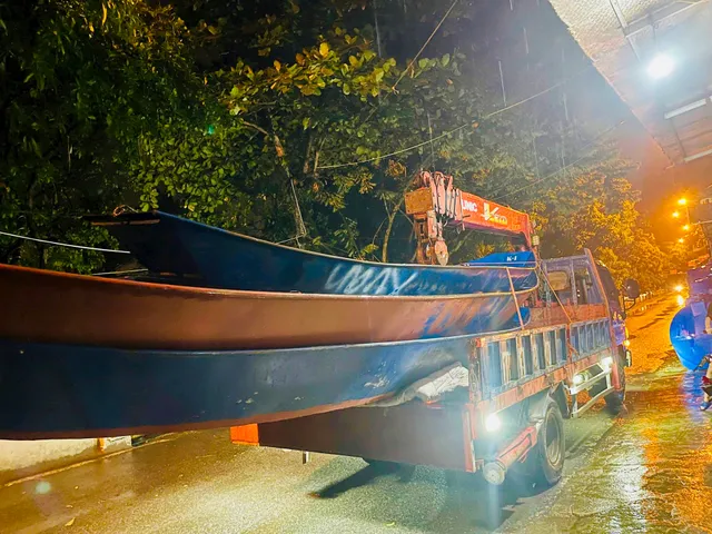 Địa điểm hàng loạt con đò xuất phát đi cứu trợ lũ, là "vùng đất thiêng" đẹp như tranh, hút khách bậc nhất Việt Nam - 2