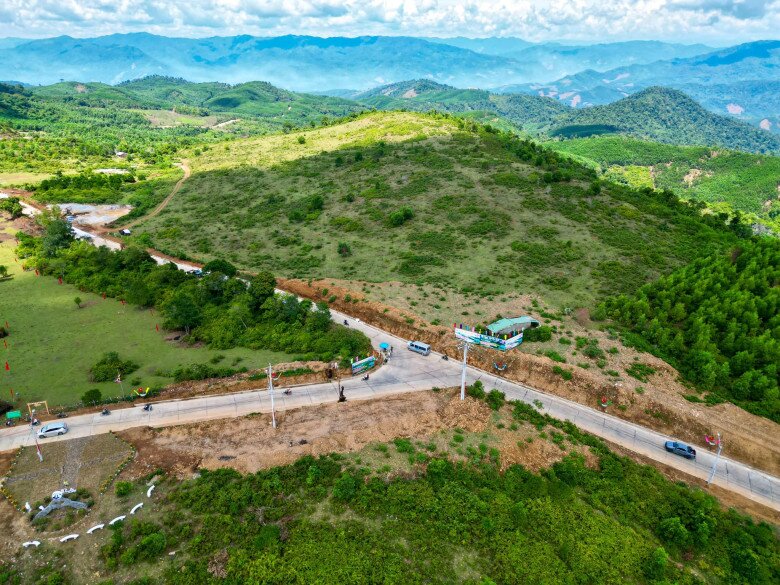 Cao nguyên miền Trung có 4 mùa trong ngày hệt Đà Lạt, sở hữu góc sống ảo “triệu tim&#34; nhờ vẻ đẹp hoang sơ - 4