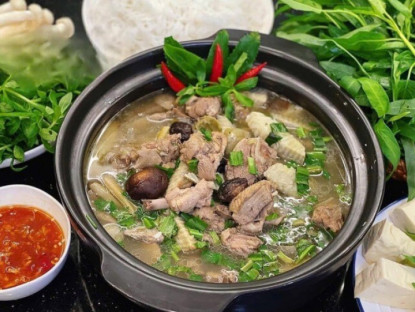 Đặc sản vịt om sấu chua Hà Nội, ăn đúng mùa càng chuẩn vị, mách bạn 5 địa chỉ ngon bổ rẻ
