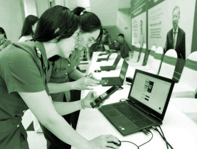 Công an Thủ đô tiên phong “Bình dân học vụ số”